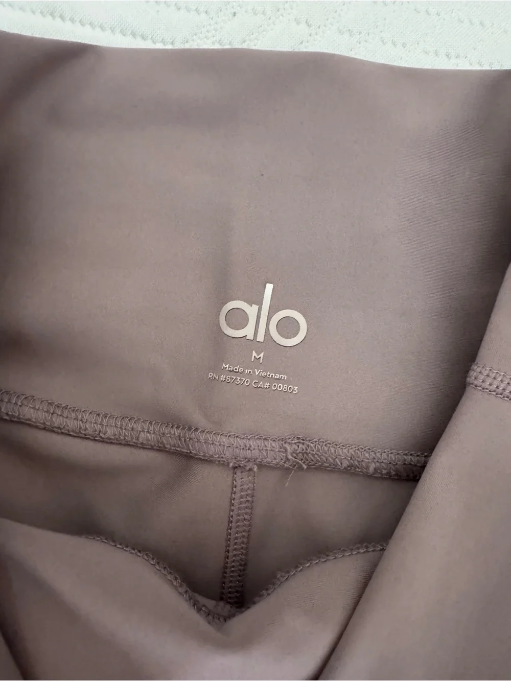 ALO Yoga Mauve-Gray High-Waist Leggings